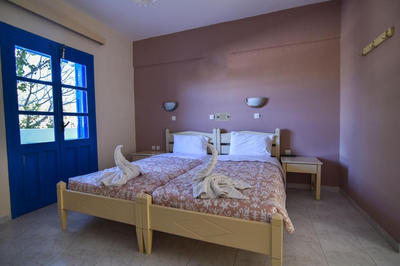 Vardes Hotel Studios Amoopi Luaran gambar