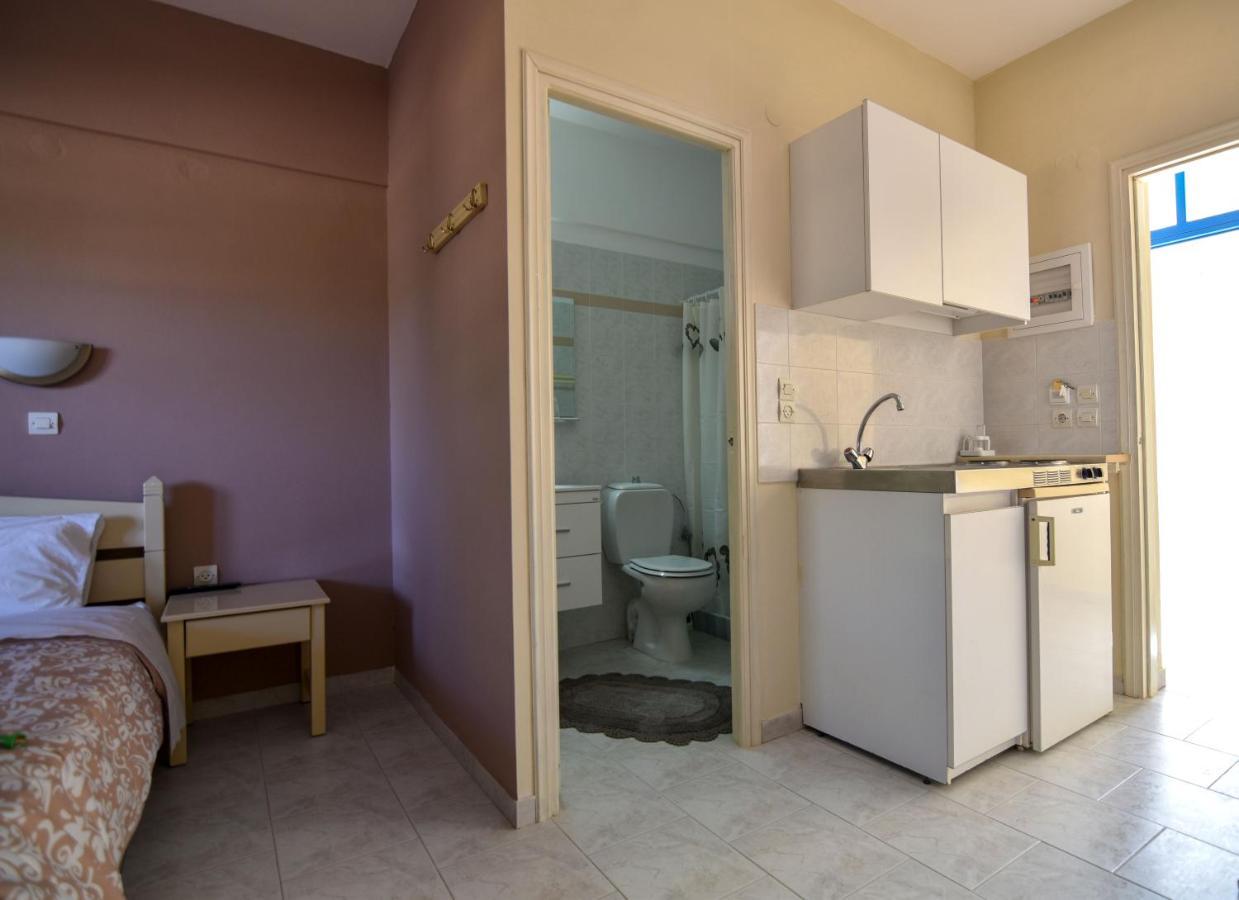Vardes Hotel Studios Amoopi Luaran gambar