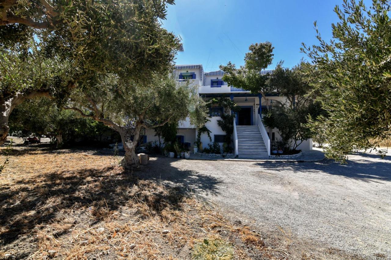 Vardes Hotel Studios Amoopi Luaran gambar